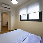 Modern In Carolinas شقة *